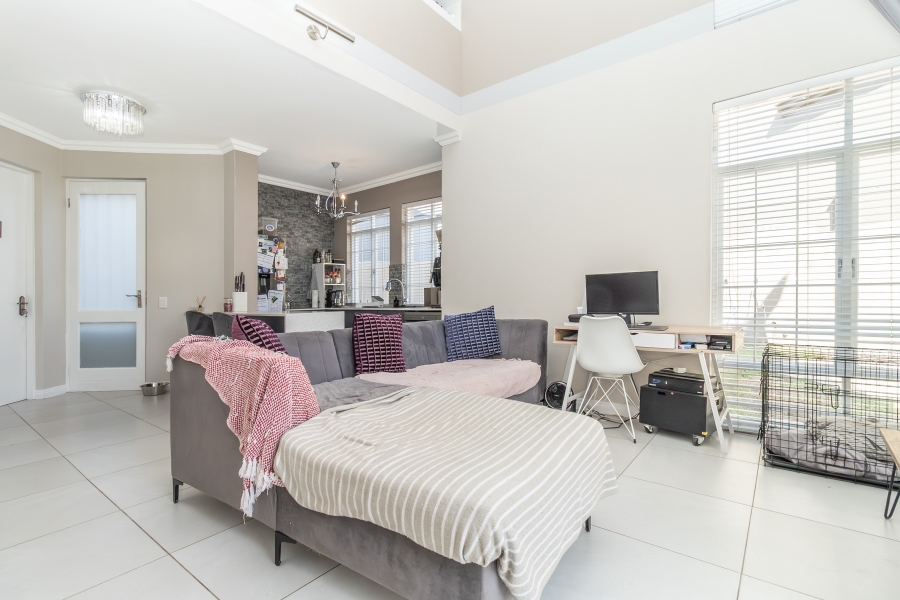 1 Bedroom Property for Sale in Bryanston Gauteng