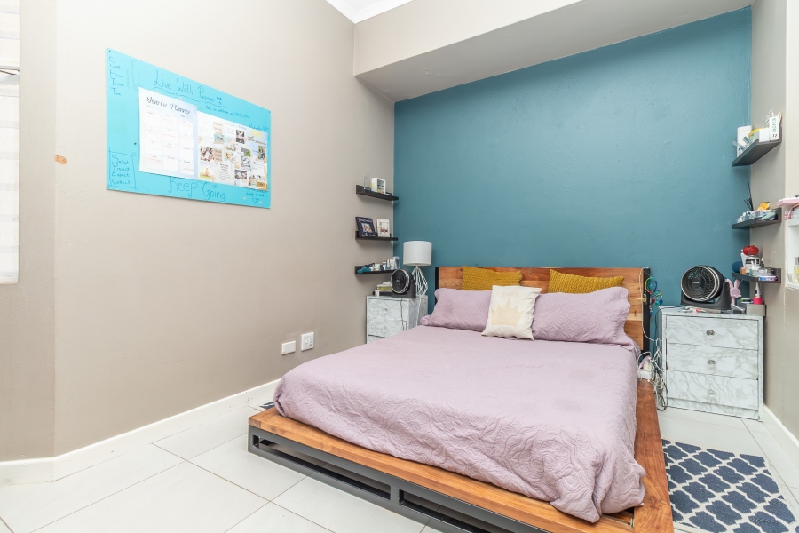 1 Bedroom Property for Sale in Bryanston Gauteng