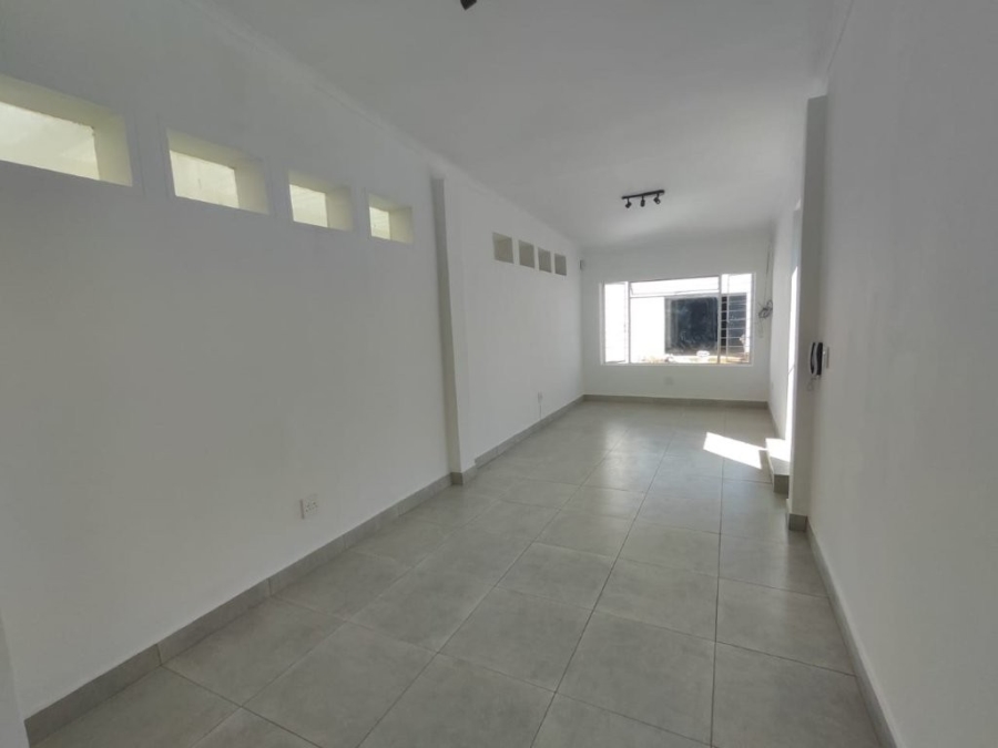 To Let 1 Bedroom Property for Rent in Highlands North Gauteng