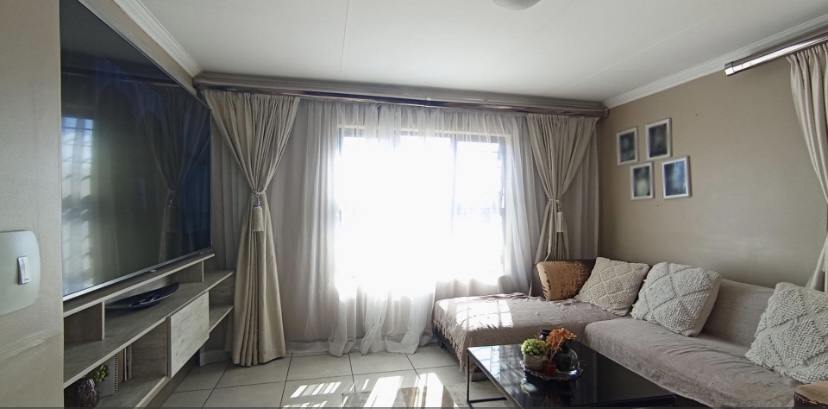 3 Bedroom Property for Sale in Amberfield Gauteng