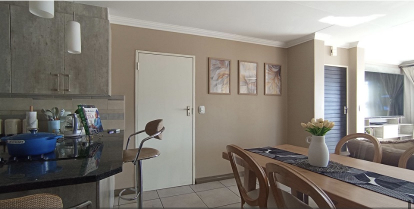 3 Bedroom Property for Sale in Amberfield Gauteng