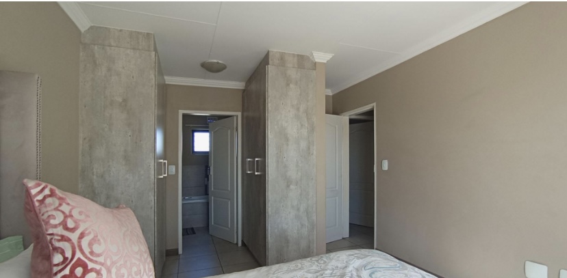 3 Bedroom Property for Sale in Amberfield Gauteng