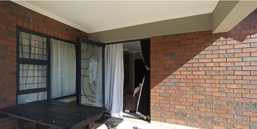 3 Bedroom Property for Sale in Amberfield Gauteng