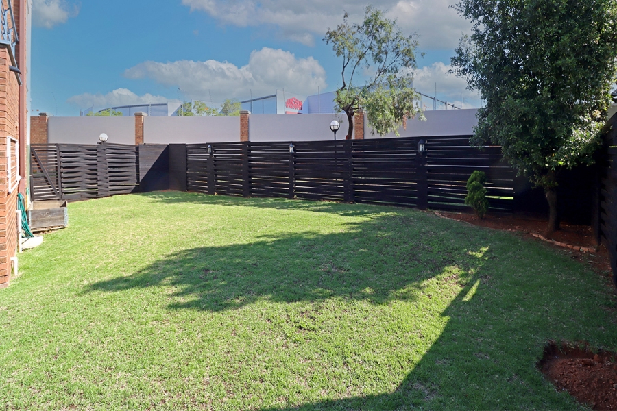 3 Bedroom Property for Sale in Greenstone Hill Gauteng