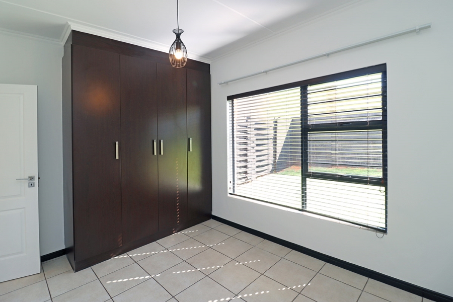 3 Bedroom Property for Sale in Greenstone Hill Gauteng