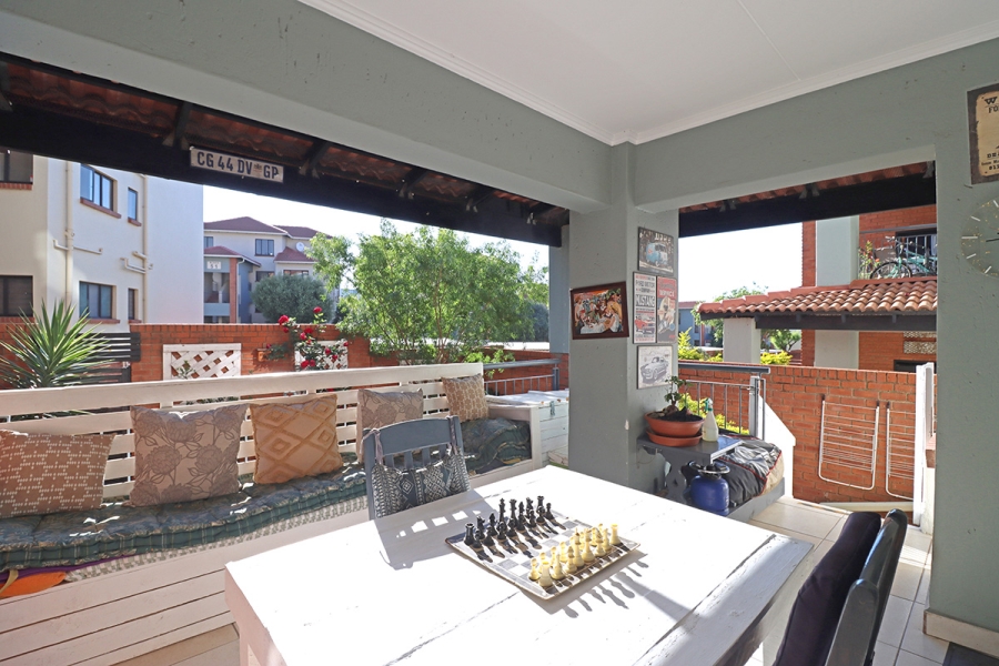 2 Bedroom Property for Sale in Greenstone Hill Gauteng