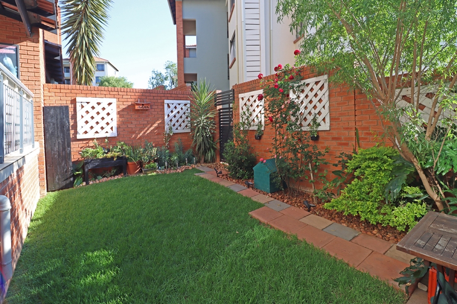 2 Bedroom Property for Sale in Greenstone Hill Gauteng