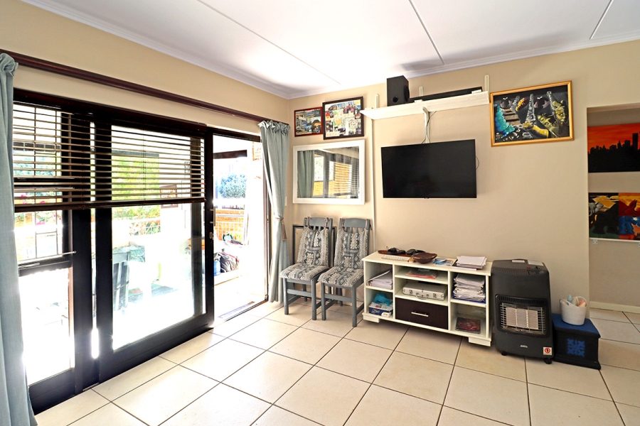 2 Bedroom Property for Sale in Greenstone Hill Gauteng