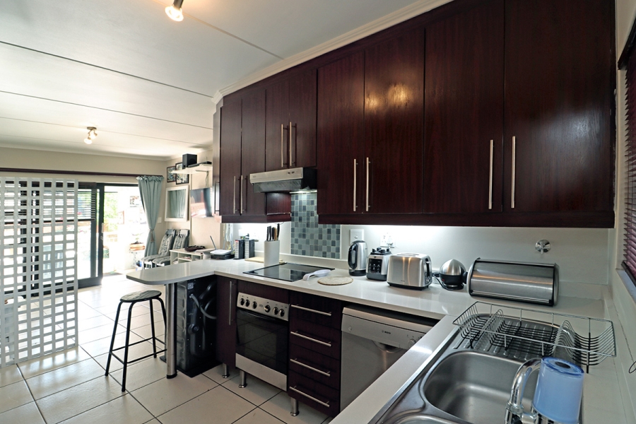 2 Bedroom Property for Sale in Greenstone Hill Gauteng