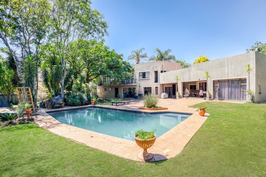 5 Bedroom Property for Sale in Lonehill Gauteng