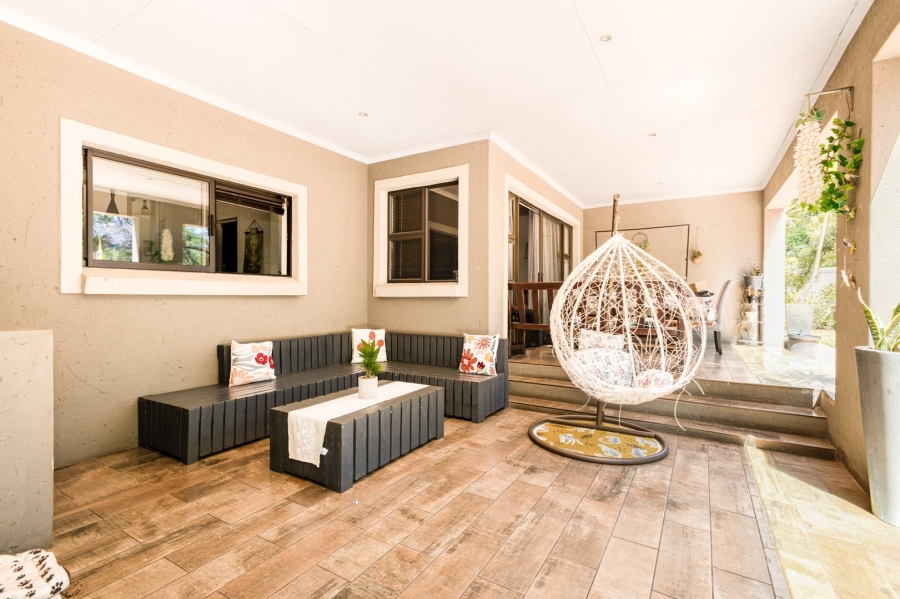 5 Bedroom Property for Sale in Lonehill Gauteng