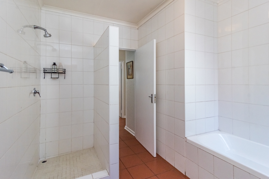 3 Bedroom Property for Sale in Magaliessig Gauteng