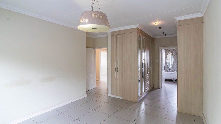 3 Bedroom Property for Sale in Raceview Gauteng