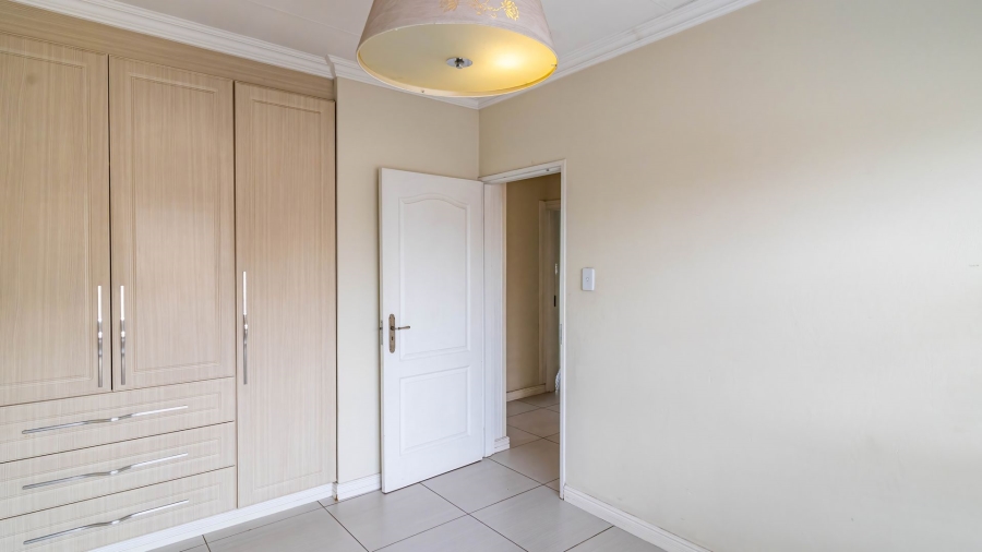 3 Bedroom Property for Sale in Raceview Gauteng