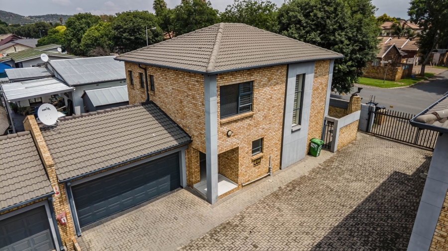 3 Bedroom Property for Sale in Raceview Gauteng