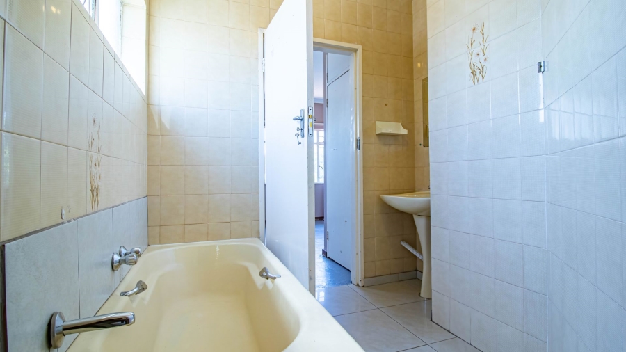 2 Bedroom Property for Sale in Turffontein Gauteng