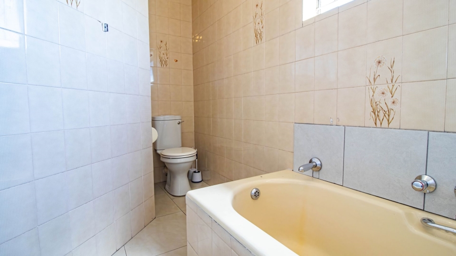 2 Bedroom Property for Sale in Turffontein Gauteng