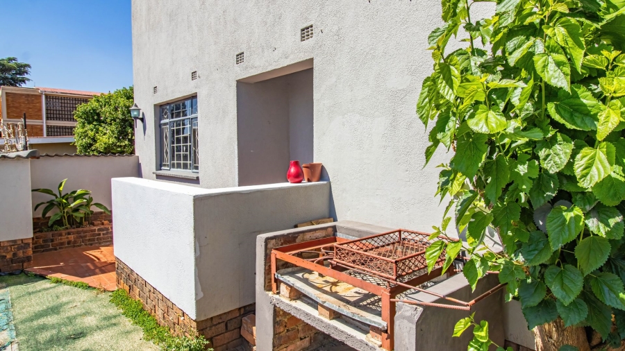 2 Bedroom Property for Sale in Turffontein Gauteng