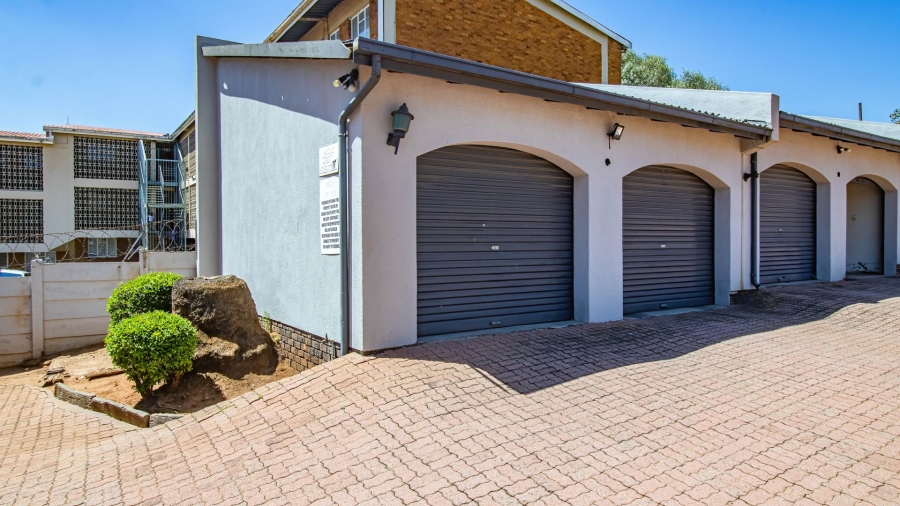 2 Bedroom Property for Sale in Turffontein Gauteng
