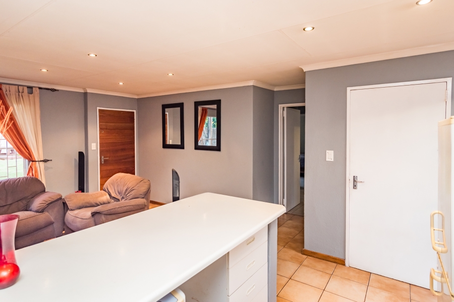 3 Bedroom Property for Sale in Strubensvallei Gauteng