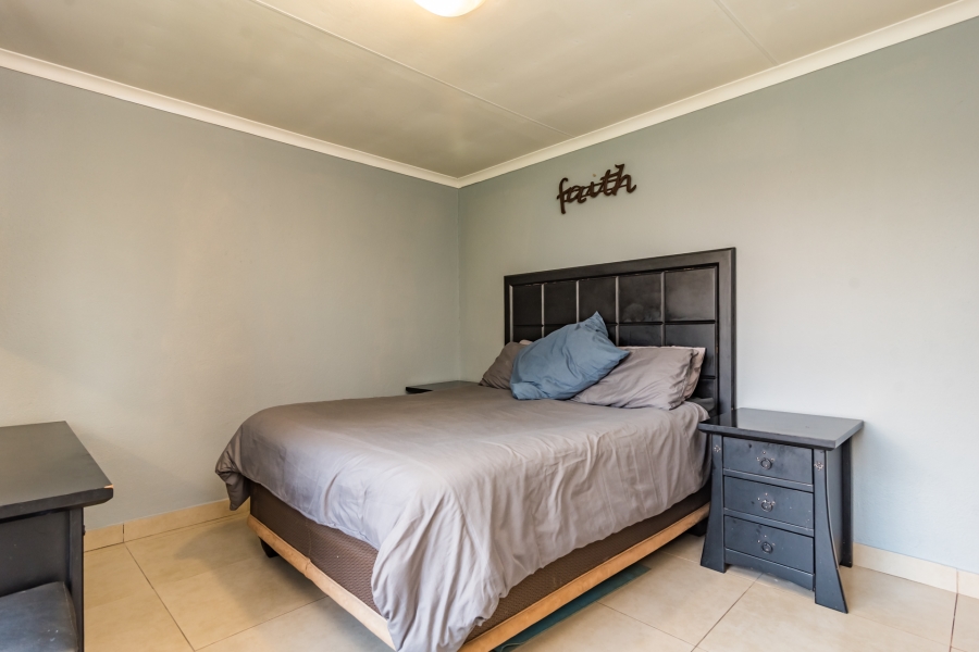 3 Bedroom Property for Sale in Strubensvallei Gauteng