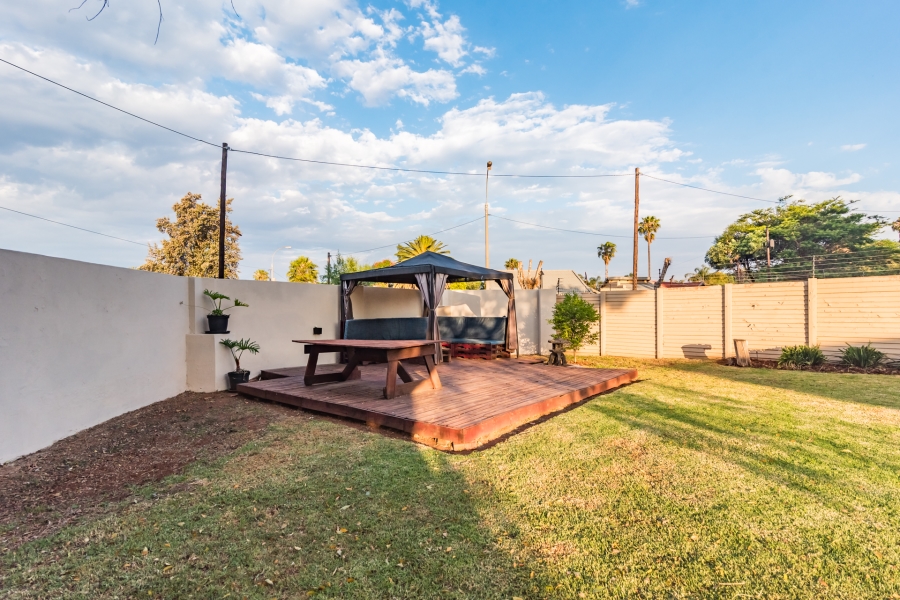3 Bedroom Property for Sale in Strubensvallei Gauteng