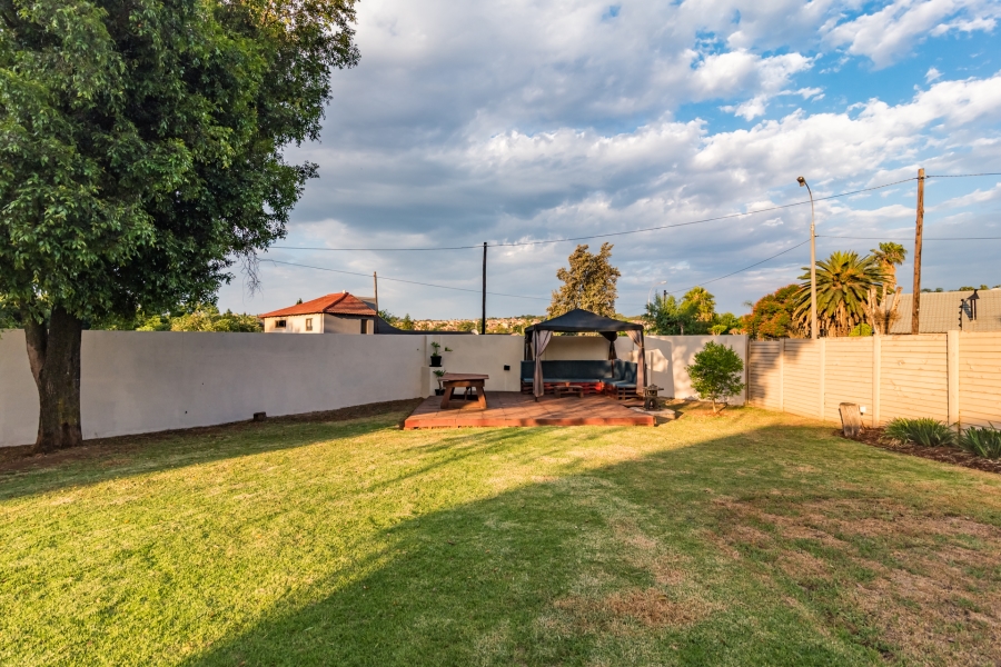 3 Bedroom Property for Sale in Strubensvallei Gauteng