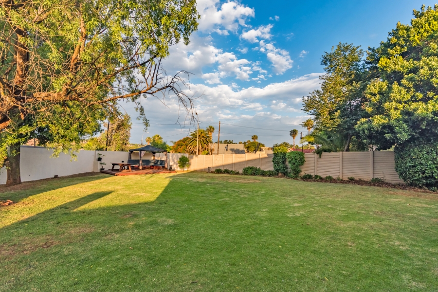 3 Bedroom Property for Sale in Strubensvallei Gauteng