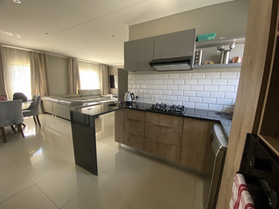 4 Bedroom Property for Sale in Lotus Gardens Gauteng