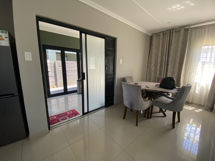 4 Bedroom Property for Sale in Lotus Gardens Gauteng