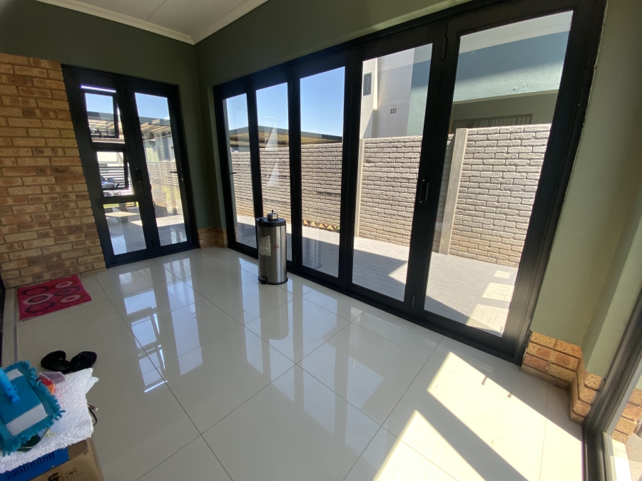 4 Bedroom Property for Sale in Lotus Gardens Gauteng