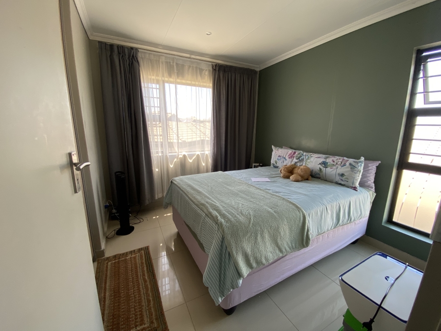 4 Bedroom Property for Sale in Lotus Gardens Gauteng
