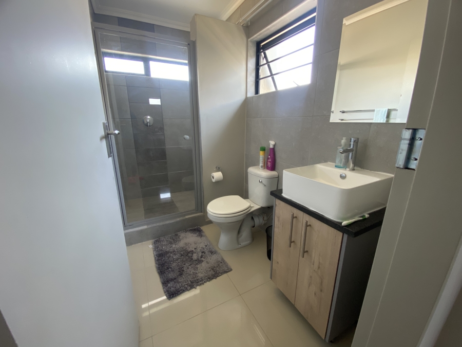 4 Bedroom Property for Sale in Lotus Gardens Gauteng