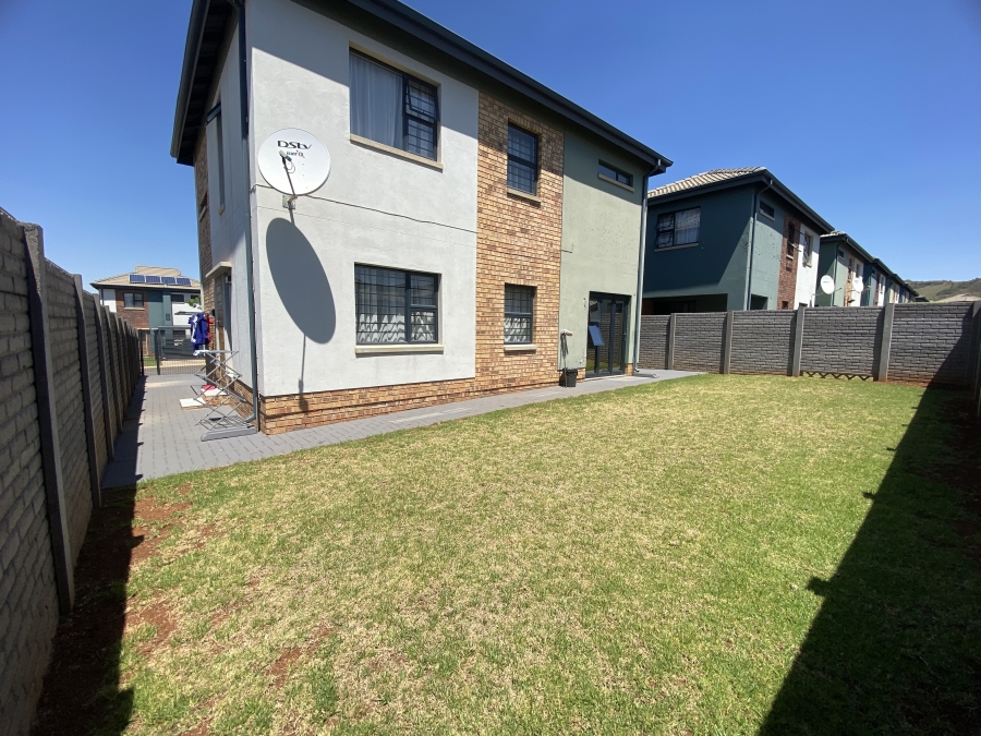 4 Bedroom Property for Sale in Lotus Gardens Gauteng