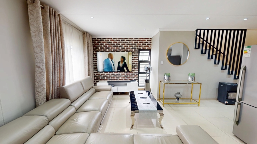 4 Bedroom Property for Sale in Lotus Gardens Gauteng