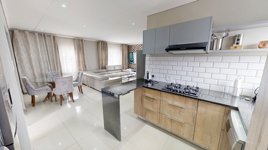 4 Bedroom Property for Sale in Lotus Gardens Gauteng