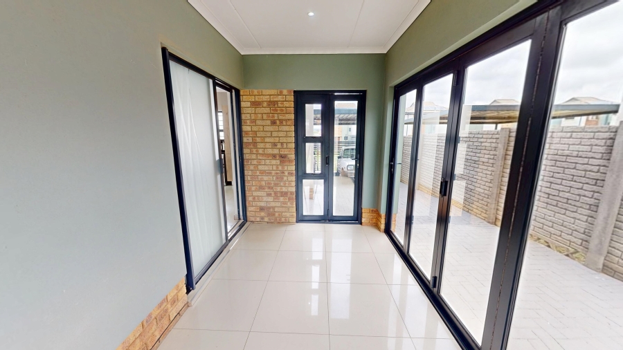 4 Bedroom Property for Sale in Lotus Gardens Gauteng