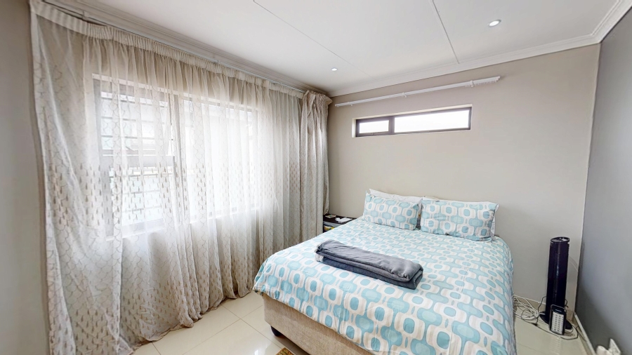 4 Bedroom Property for Sale in Lotus Gardens Gauteng