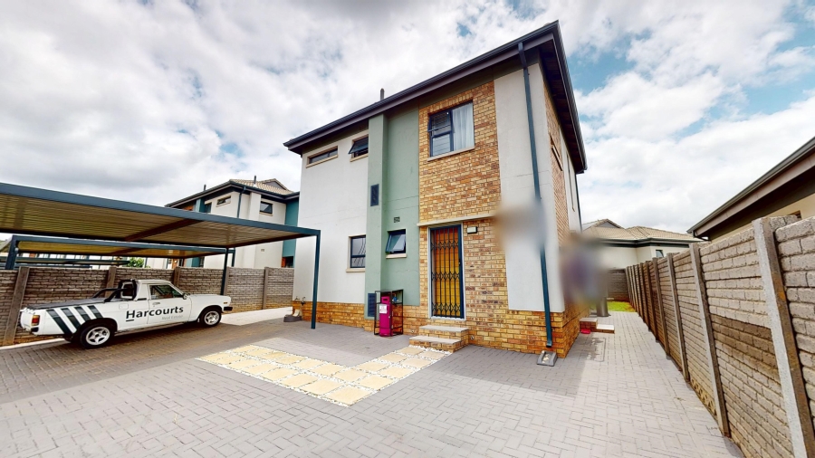 4 Bedroom Property for Sale in Lotus Gardens Gauteng