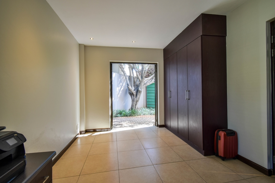 4 Bedroom Property for Sale in Midstream Estate Gauteng