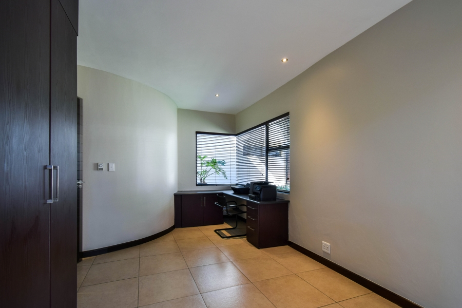 4 Bedroom Property for Sale in Midstream Estate Gauteng