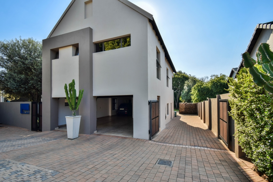 4 Bedroom Property for Sale in Midstream Estate Gauteng
