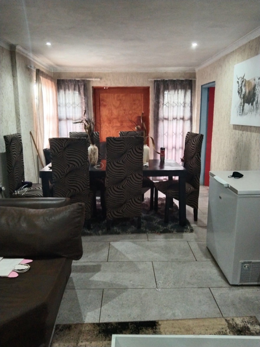 To Let 3 Bedroom Property for Rent in Kwenele Gauteng