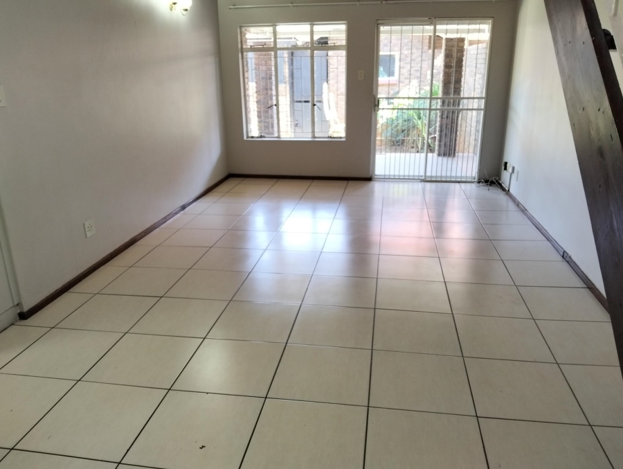 3 Bedroom Property for Sale in Garsfontein Gauteng