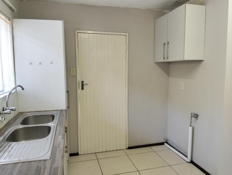 3 Bedroom Property for Sale in Garsfontein Gauteng