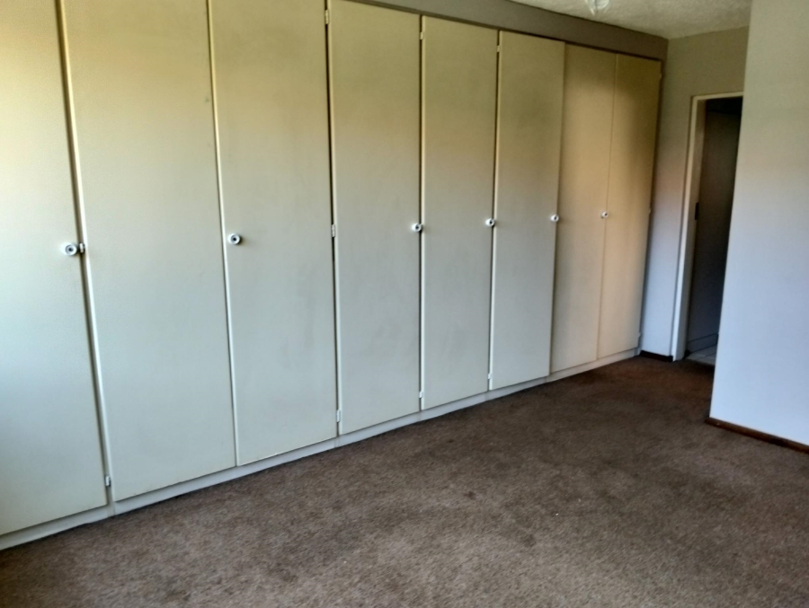 3 Bedroom Property for Sale in Garsfontein Gauteng