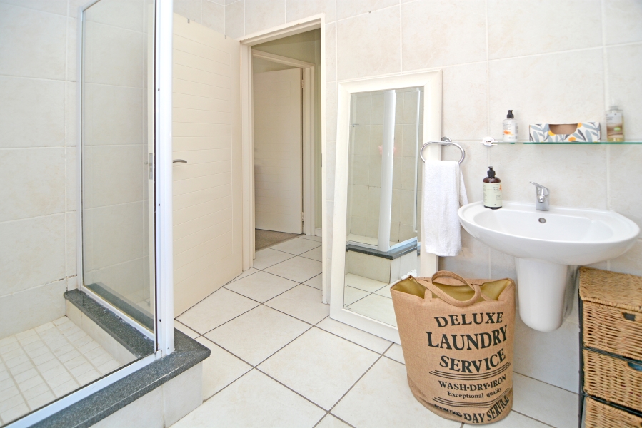 2 Bedroom Property for Sale in Morningside Gauteng