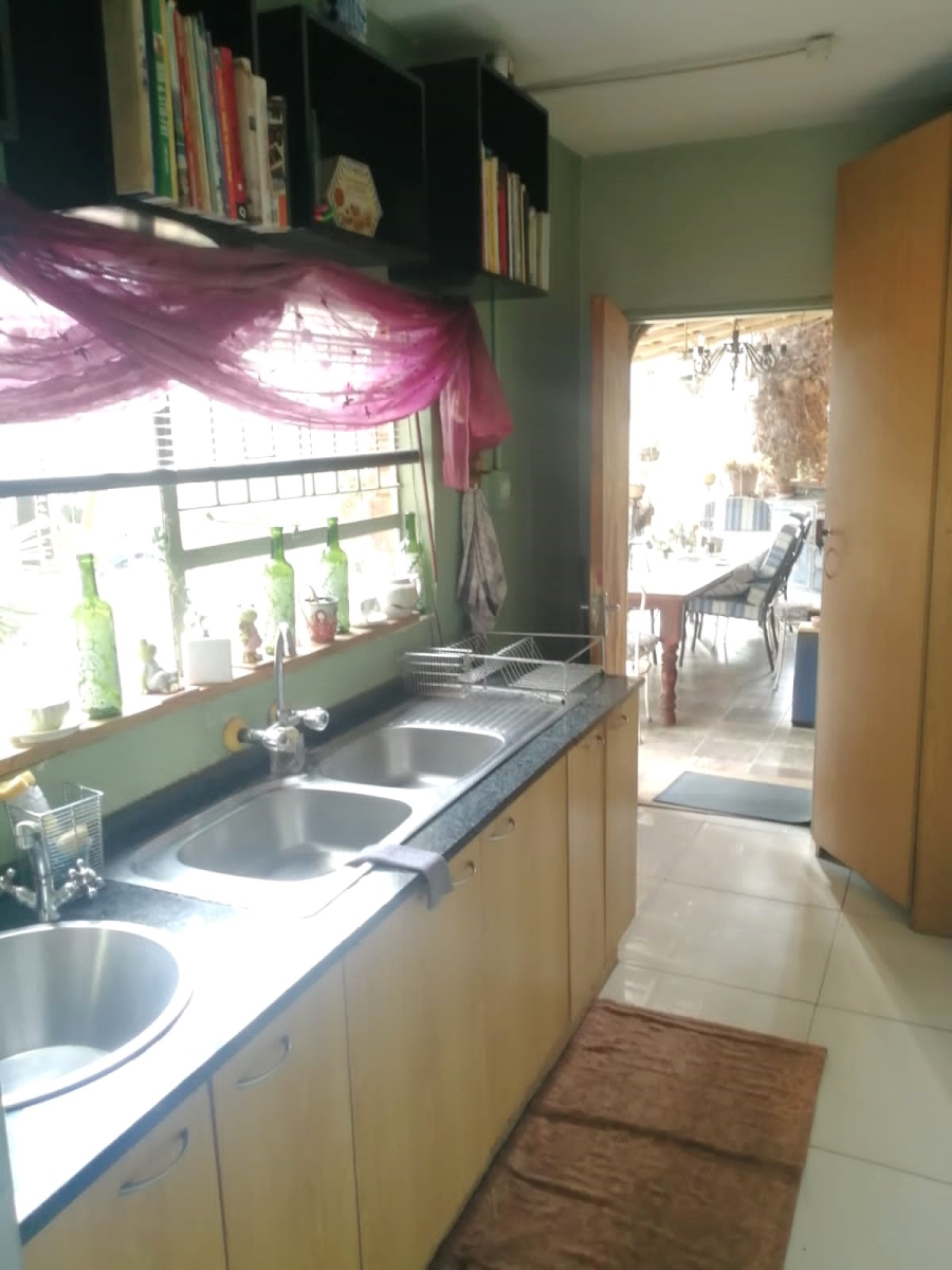 5 Bedroom Property for Sale in Dersley Gauteng