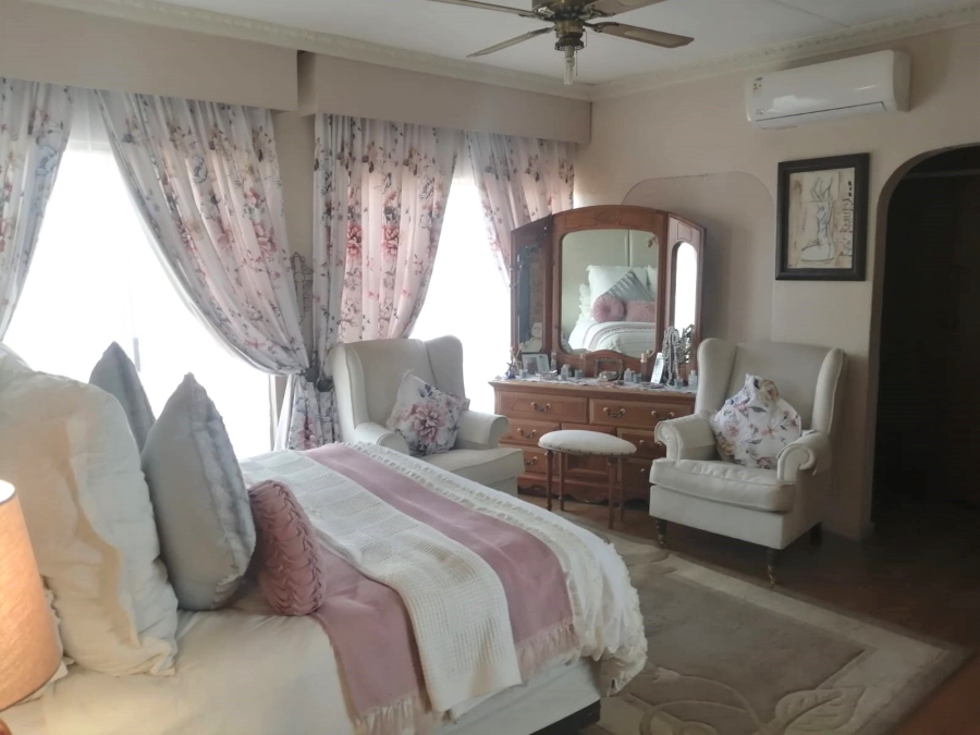 5 Bedroom Property for Sale in Dersley Gauteng