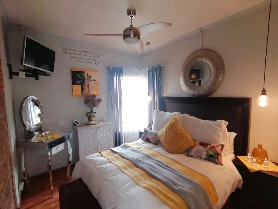 5 Bedroom Property for Sale in Dersley Gauteng